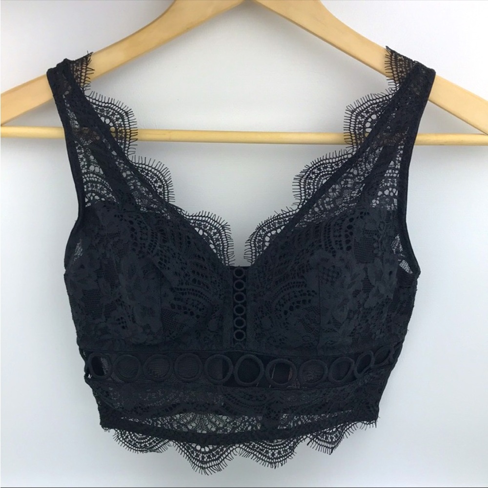NWOT Victoria’s Secret Black Lace Long Line Bralette in Medium